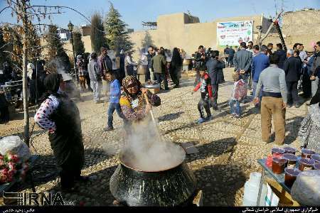 جشنواره سمنوی شهر درق در بجنورد آغاز شد