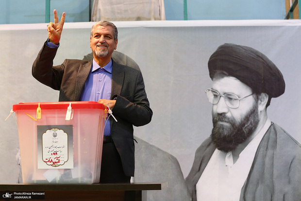درخواست کواکبیان از افرادی که هنوز رای نداده‌اند: به پای صندوق بیایید تا مشکلات رفع شود