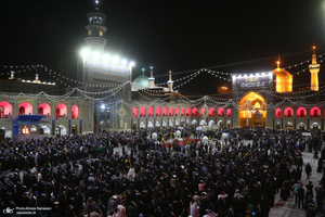مراسم دعا و احیای شب بیست و یکم ماه رمضان در حرم امام رضا(ع)