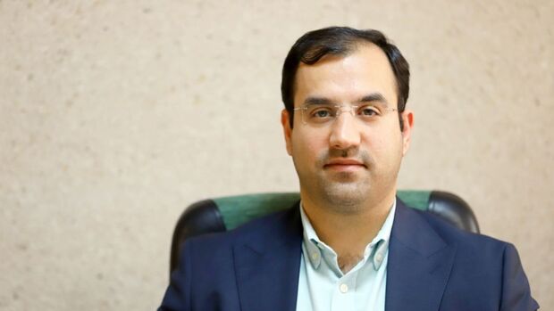 واکنش مشاور شهردار به حذف پسوند اسلامی از تابلوی میدان جمهوری اسلامی 