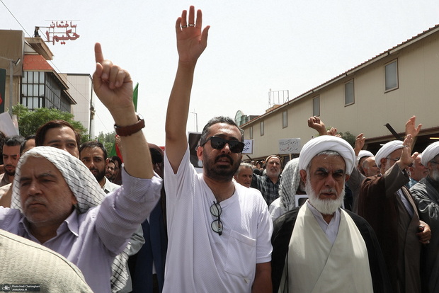 بزرگداشت «۱۲ روز دفاع میهنی»