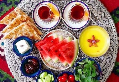 ۸ اشتباه رایج روزه‌داری که باید همین امسال کنار بگذارید