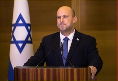 نفتالی بنت: اگر نخست وزیر اسرائیل شوم، قطر را کشور دشمن اعلام می‌کنم
