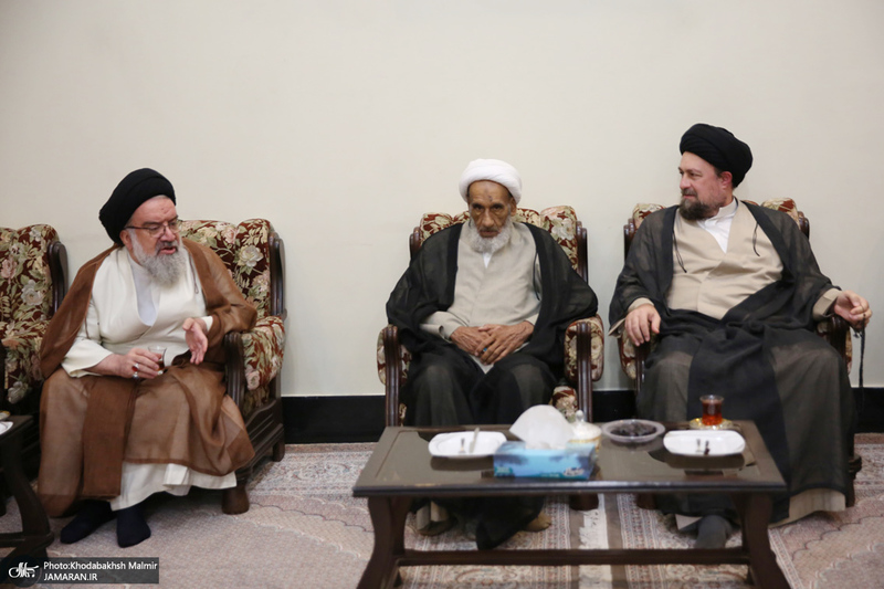 حاشیه های تجدید میثاق اعضای مجلس خبرگان رهبری با آرمان های امام خمینی (س)