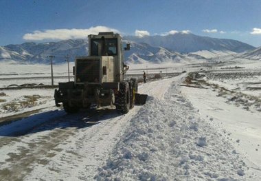 راه های روستایی استان مرکزی با همکاری دهیاری ها بازگشایی شد