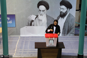 مرحله دوم انتخابات ریاست جمهوری چهاردهم در حسینیه جماران - 1