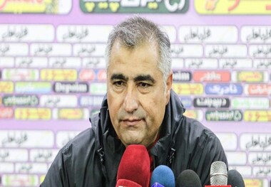 الهامی: تیمی را بردیم که خیلی‌ها از آن امتیاز نگرفتند/خیلی راه مانده تا تراکتور به جایگاه قهرمانی برسد
