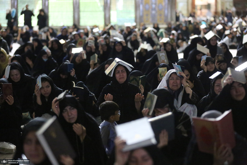 مراسم شب بیست و یکم ماه رمضان در حرم حضرت امام خمینی (س) 2