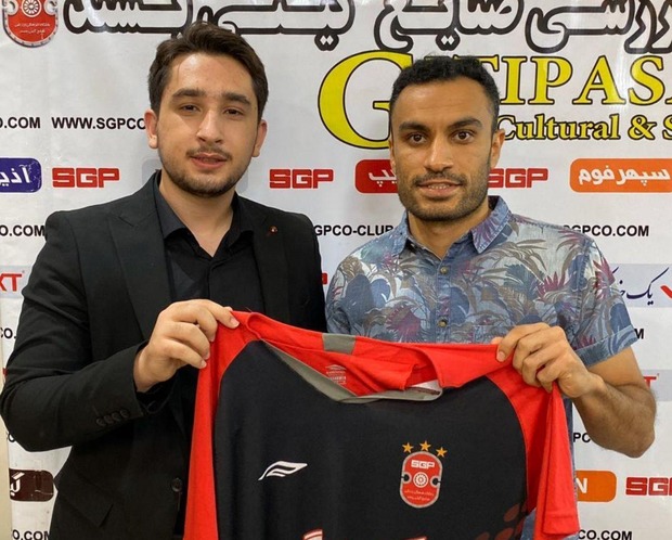 تمدید قرارداد حسن زاده برای یک فصل دیگر با گیتی پسند+عکس
