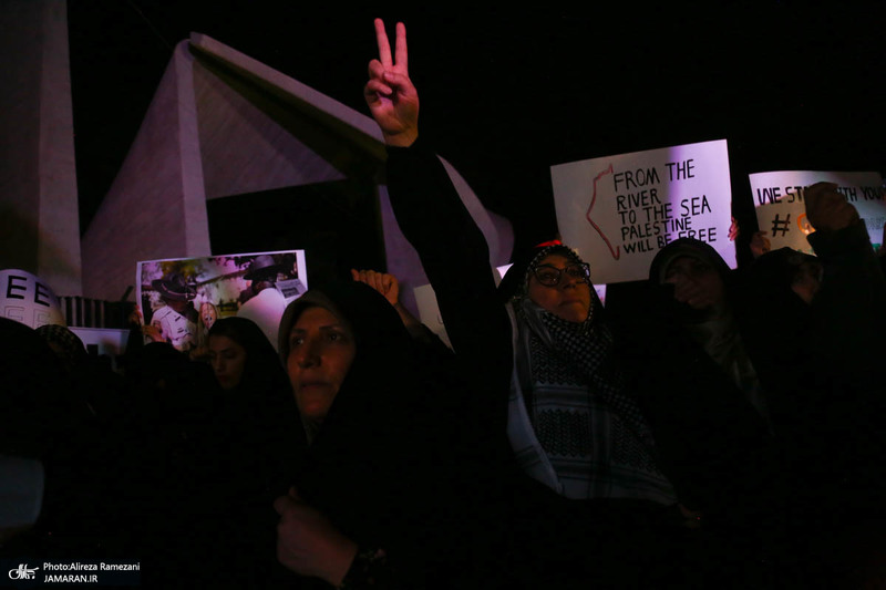 اجتماع دانشجویان تهران در همبستگی با دانشجویان آمریکایی و اروپایی حامی فلسطین