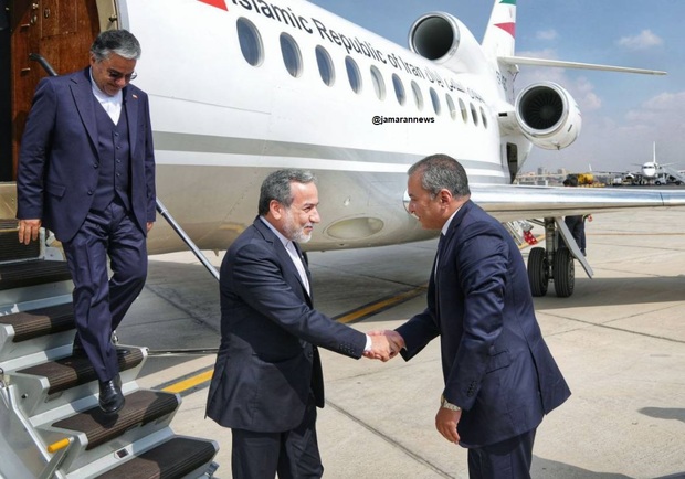 عراقچی وارد پایتخت مصر شد