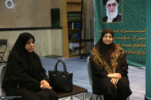 دیدار جمعی از خواهران نخبه عراقی با دکتر فاطمه طباطبایی در جماران