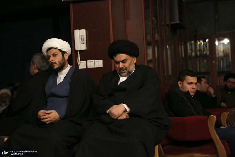 حضور جمعی از شخصیت های سیاسی در منزل مرحوم آیت الله موسوی بجنوردی (ره) -3