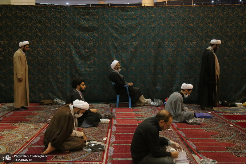 مراسم احیا شب بیست و سوم ماه مباررک رمضان در مصلای قدس قم