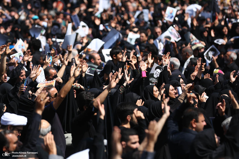 مراسم تشییع آیت الله رییسی و همراهانش-2