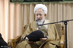 عمامه گذاری طلاب توسط مراجع عظام تقلید در روز میلاد امام علی (ع)‎