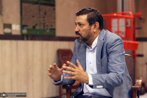 شب شعر مجازی پروانگی در حسینیه جماران