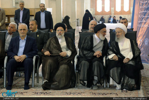 آغاز دهه فرخنده کرامت در حرم حضرت معصومه (س)