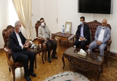 منصوریان : من داماد آذربایجانم/ می خواهم کنفرانس خبری خود را با زبان ترکی برگزار کنم
