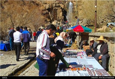 ایجاد بازارچه موقت برای دستفروشان گنجنامه