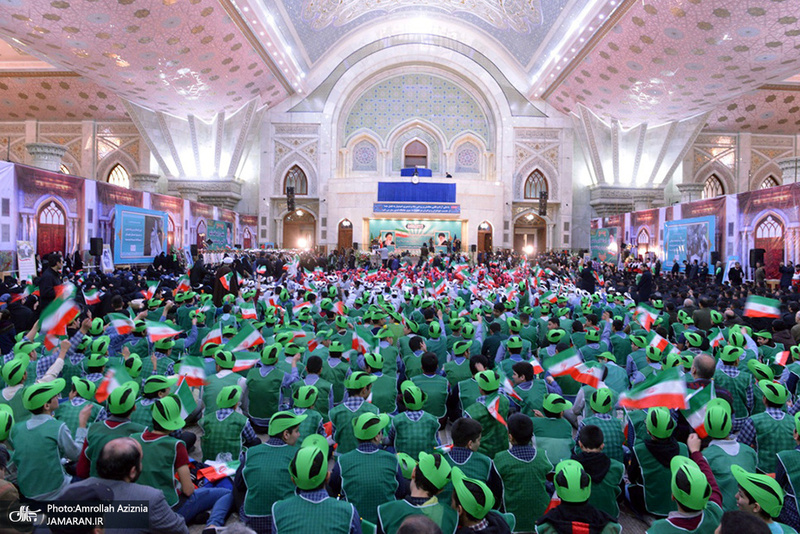 گرامیداشت سالروز ورود بنیانگذار جمهوری اسلامی ایران به میهن در حرم امام خمینی(س)
