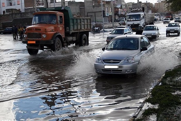 بارش باران تا فردا در کاشان ادامه می یابد