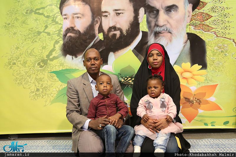 بازدید گردشگران خارچی از بیت امام خمینی (س) در جماران