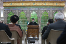 سید حسن خمینی: جنگ دوازده روزه شاهکار حمایتی مردم بود/ اگر عدالت سیاسی و اقتصادی و اجتماعی را رعایت نکرده و ظلم کرده‌ایم، دیگر ظلم نکنیم/ ۴۷ سال راه آمده ایم، هرجا به مشکل خورده ایم حمایت مردم آن را حل کرده است