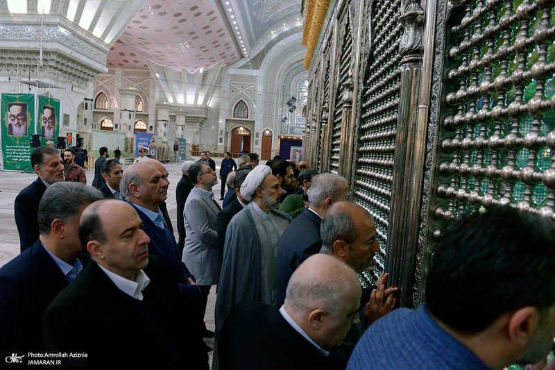 تجدید میثاق وزیر و مدیران ارشد وزارت نیرو با آرمان های حضرت امام (س)