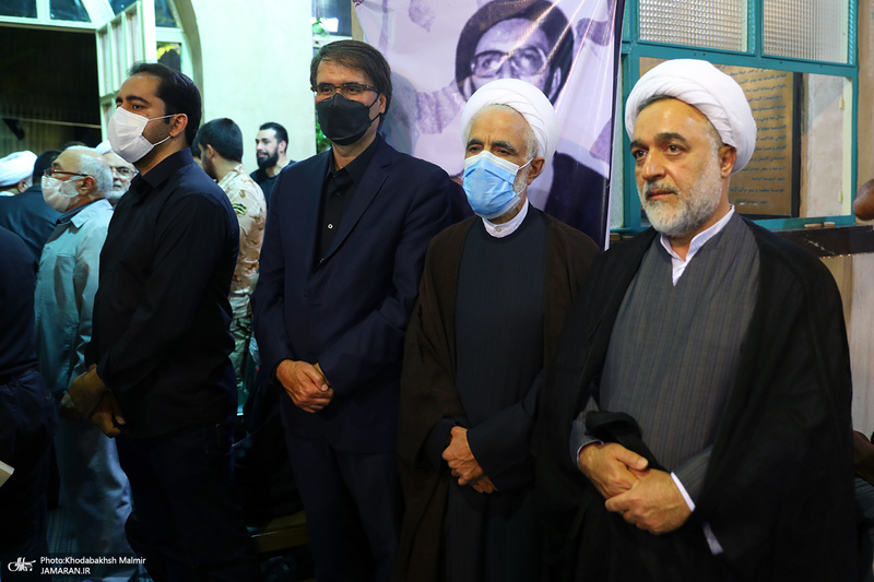 مراسم وداع با پیکر حجت الاسلام و المسلمین سید محمود دعایی در حسینیه جماران -3