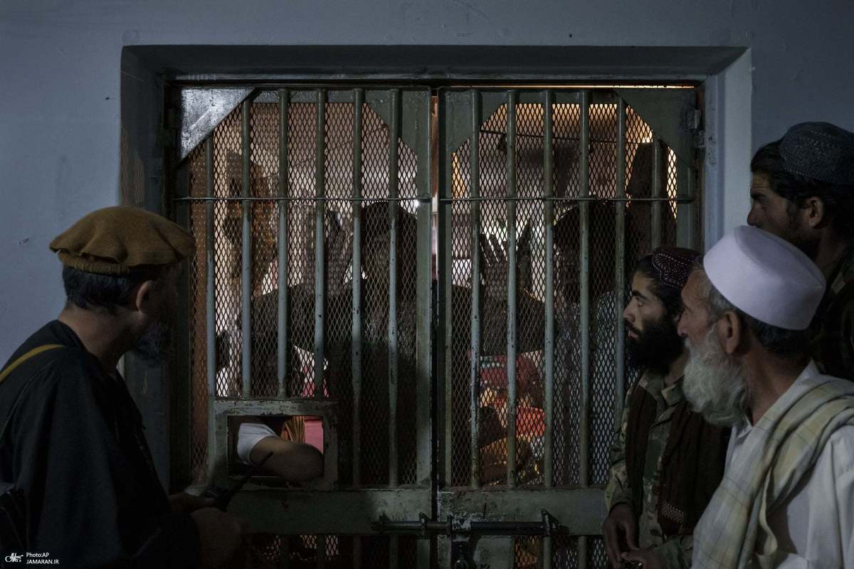 روزنامه جمهوری اسلامی: کمکهای ایران را طالبان دریافت می کنند؛ به مصرف واقعی مردم افغانستان نمی رسد