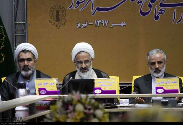 نماینده ولی فقیه در سپاه: انقلاب اسلامی تعطیلی ندارد