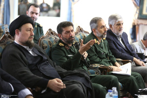 دیدار مسئولان قرارگاه فهمیده با سید حسن خمینی