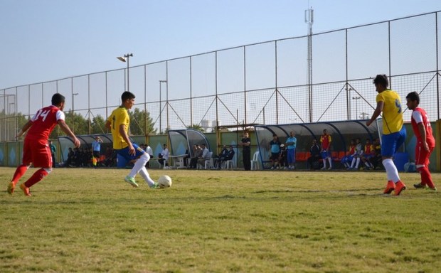 تیم فوتبال نفت آبادان در لیگ برتر امید برابر حریفش متوقف شد