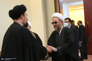 حاشیه های تجدید میثاق رئیس قوه قضائیه و مسئولان عالی قضایی با آرمان‌های حضرت امام خمینی (س)