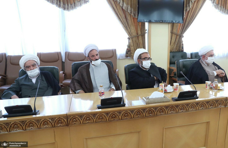 نشست هم اندیشی جهانگیری با جمعی از علما و روحانیون