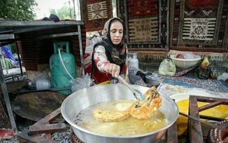 جشنواره پاسداشت ثبت‌جهانی فرهنگ پخت نان‌های تخت در همدان برگزار شد