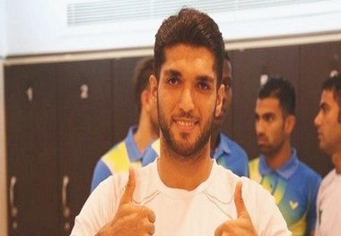 یک بازیکن جدید به فولاد خوزستان پیوست
