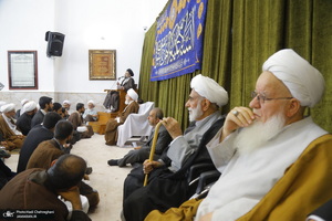 عمامه گذاری طلاب در روز میلاد پیامبر اکرم (ص) و امام صادق (ع) توسط مراجع تقلید