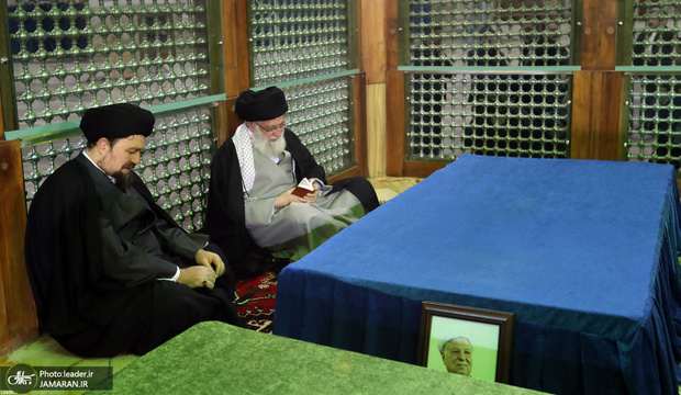 عکس/ حضور رهبر انقلاب بر مزار آیت هاشمی رفسنجانی