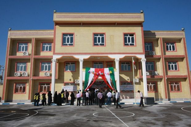 ۷۲ مدرسه در مناطق زلزله‌زده کرمانشاه آماده افتتاح است