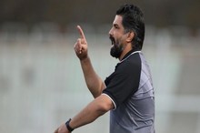 پیروز قربانی: از امثال کوثری و فردوسی پور به خیابانی رسیدیم!/ فوتبالیست‌ها هرچه باشند مفت‌خور نیستند!