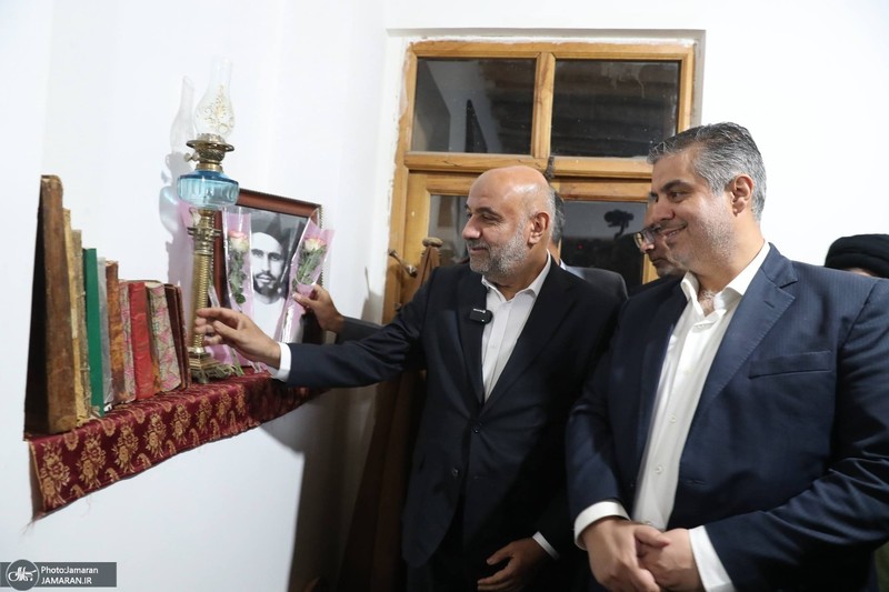 حضور وزیر کار در بیت تاریخی امام در خمین