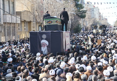 مراسم تشییع آیت الله العظمی صافی گلپایگانی (ره) در قم -1 