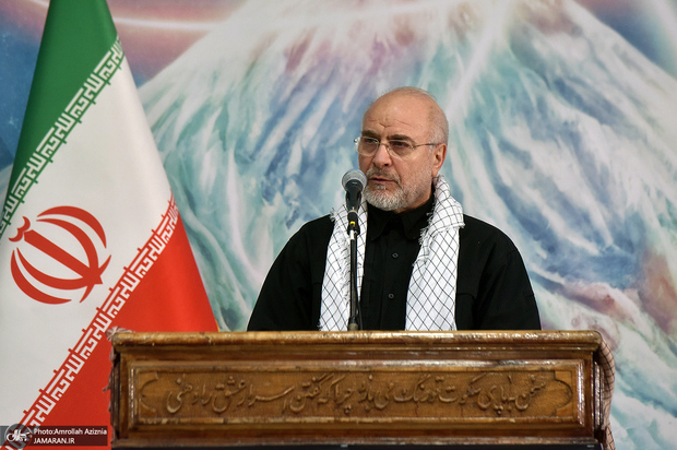 قالیباف در حرم امام: دشمن جنگ را متوقف نکرده بلکه با فشار اقتصادی، سیاسی و فرهنگی آن را ادامه می‌دهد/ از روز ششم جنگ ۱۲ روزه ونس (معاون ترامپ) به دنبال صحبت با وزیر خارجه ایران برای توقف جنگ بود