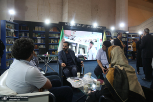 غرفه موسسه تنظیم و نشر آثار امام خمینی (ره) در سی و ششمین نمایشگاه بین المللی کتاب تهران