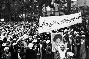 تصاویری کمتر دیده شده از تسخیر لانه جاسوسی