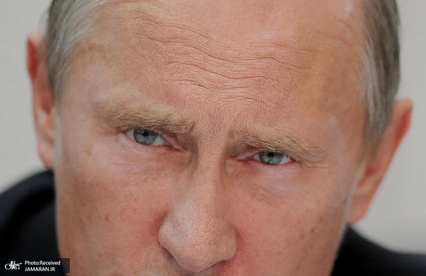 دست دادن پوتین با یک خانم جنجالی شد + عکس