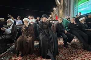 حضور آیت الله سید حسن خمینی در مراسم بزرگداشت رهبر شهید انقلاب در حرم مطهر رضوی