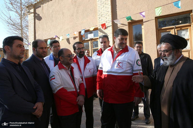 بازدید رئیس جمعیت هلال‌احمر  از بیت تاریخی حضرت امام در خمین